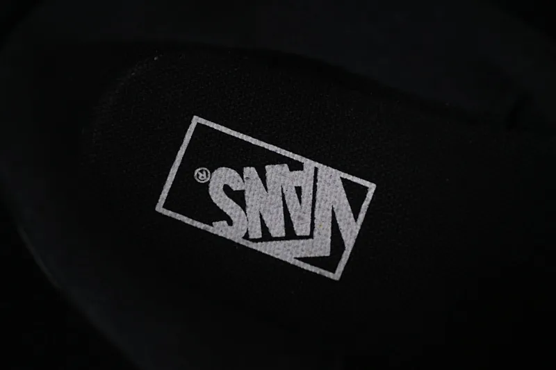 All categories Vans Vans series Vans Low Vans low-top Vans Knu Skool Vans low-top casual skateboard shoes VN000VB4CJK